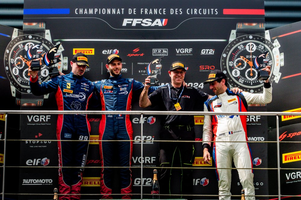 Ewen HACEZ sur le podium à SPA